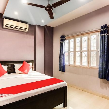 Spot On 45585 Hotel Aakash Ganga Varanasi Esterno foto