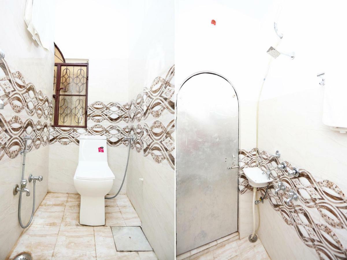 Spot On 45585 Hotel Aakash Ganga Varanasi Esterno foto