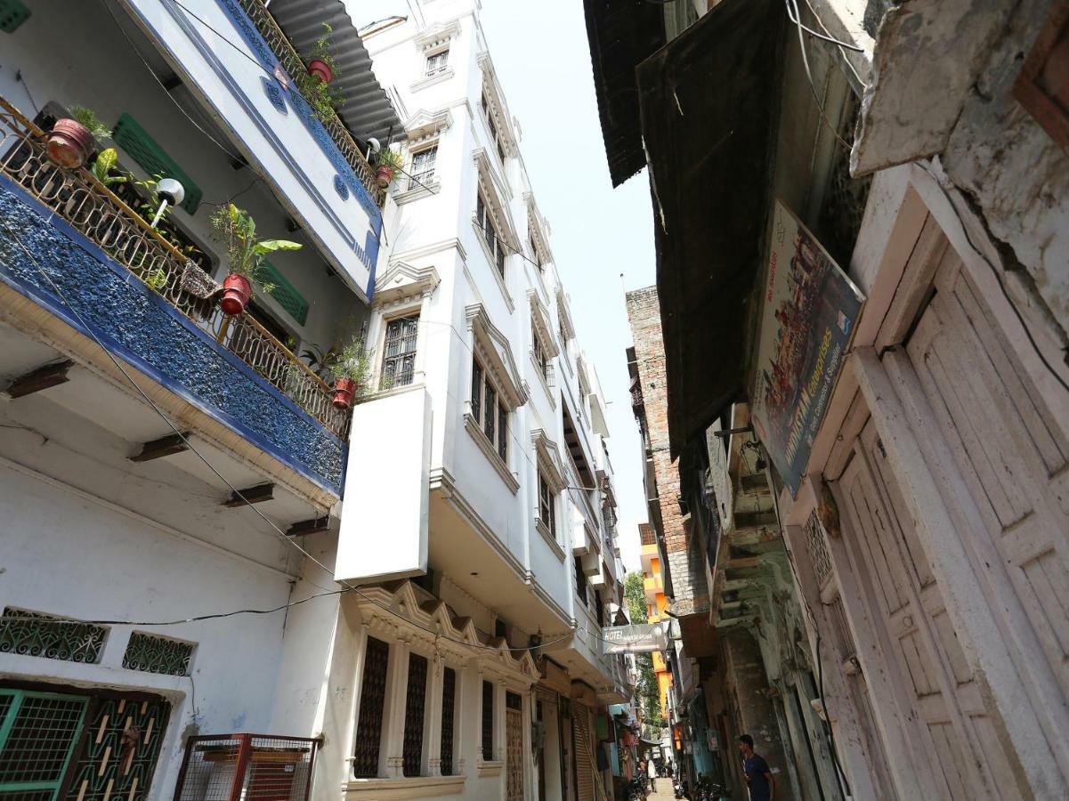Spot On 45585 Hotel Aakash Ganga Varanasi Esterno foto